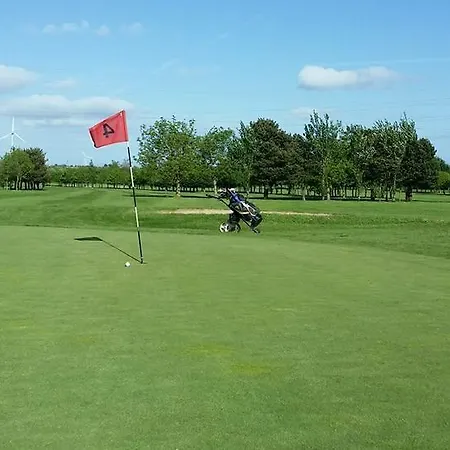 Hotel Fernhill Golf & Country Club 3*